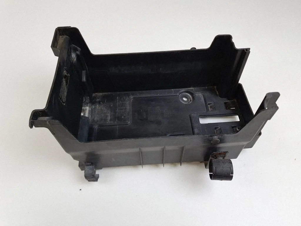 Aku kast – Opel Insignia A (2008-2017)