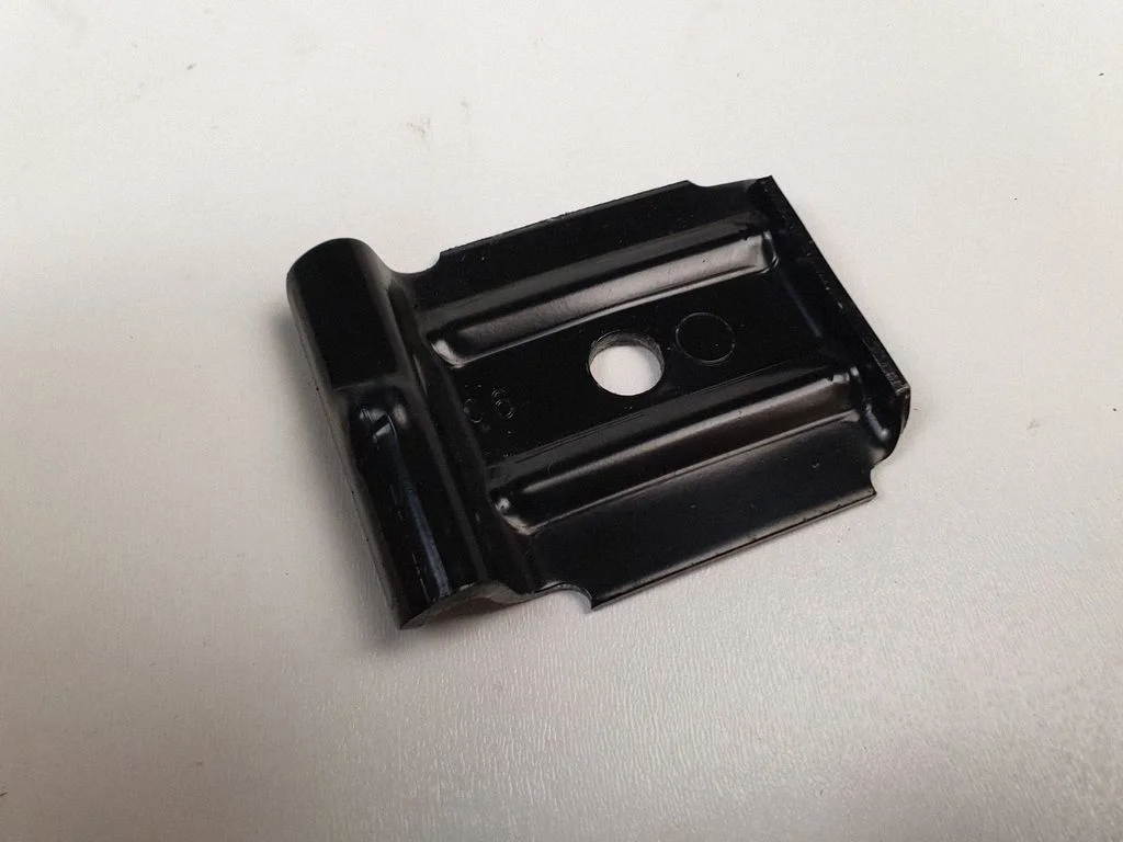 Battery bracket