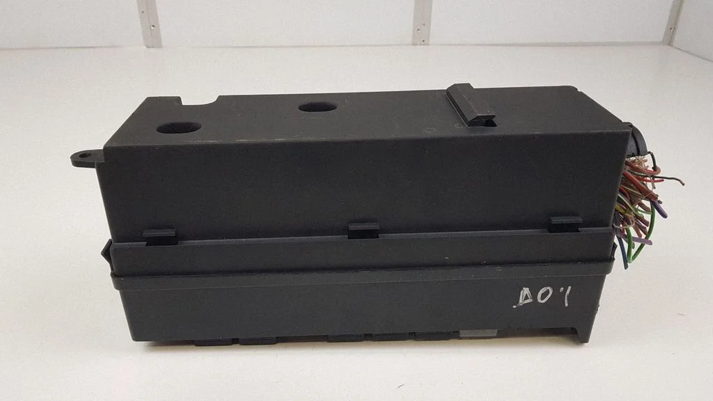 Fuse box set EJBM03