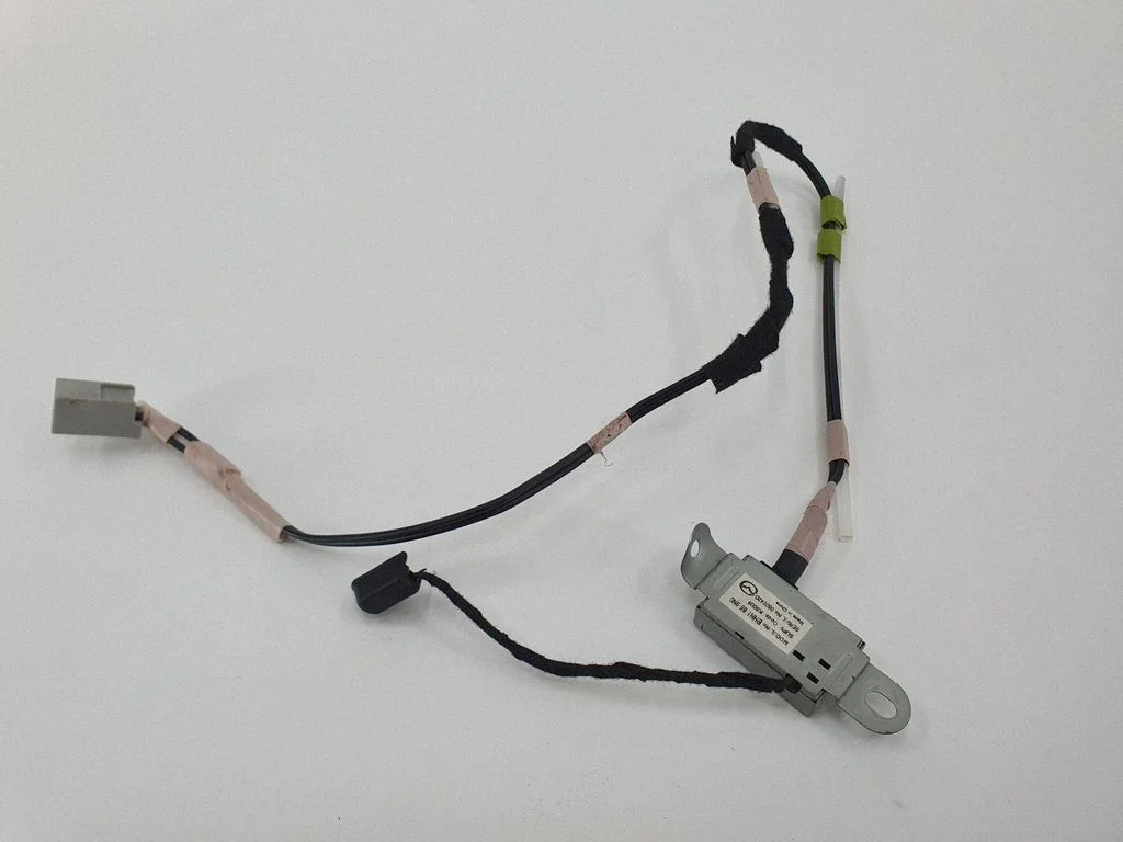 Antenni võimendi – Mazda 3 III (2014-2018)