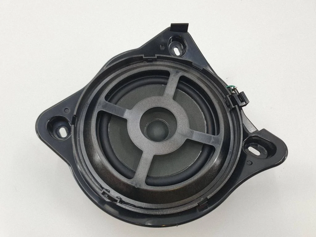 Subwoofer speaker – Mercedes-Benz C-Class W205 (2014-2021)