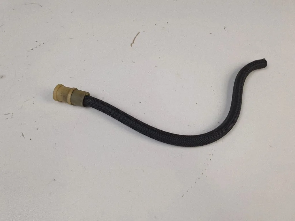 Breather/breather pipe/hose