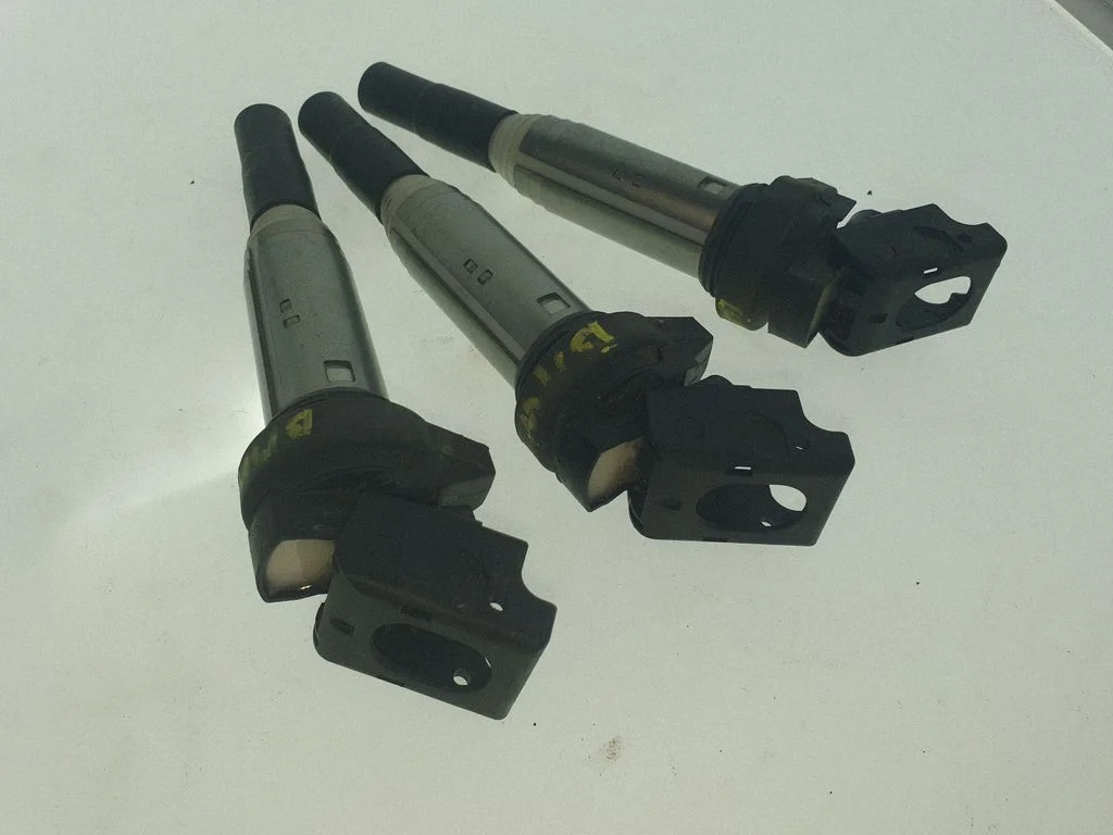 High voltage ignition coil 861615301