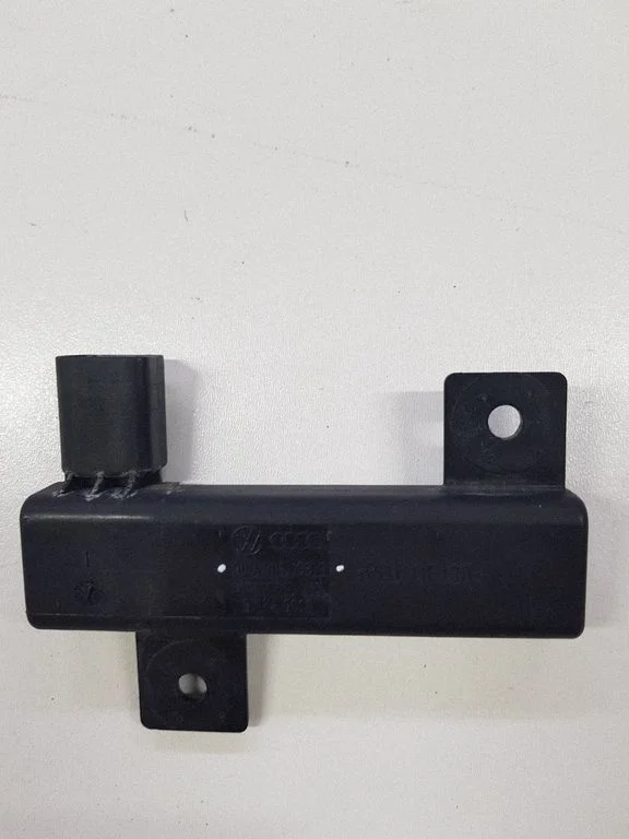 Interior comfort aerial antenna – Volkswagen Touareg I (2002-2010)