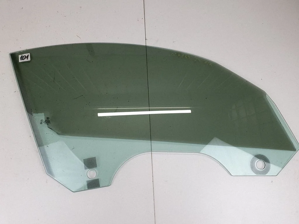 Front door window/glass (coupe) – BMW Z4 E89 (2009-2017)