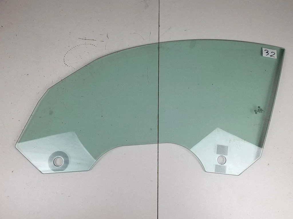 Front door window/glass (coupe) – BMW Z4 E89 (2009-2017)