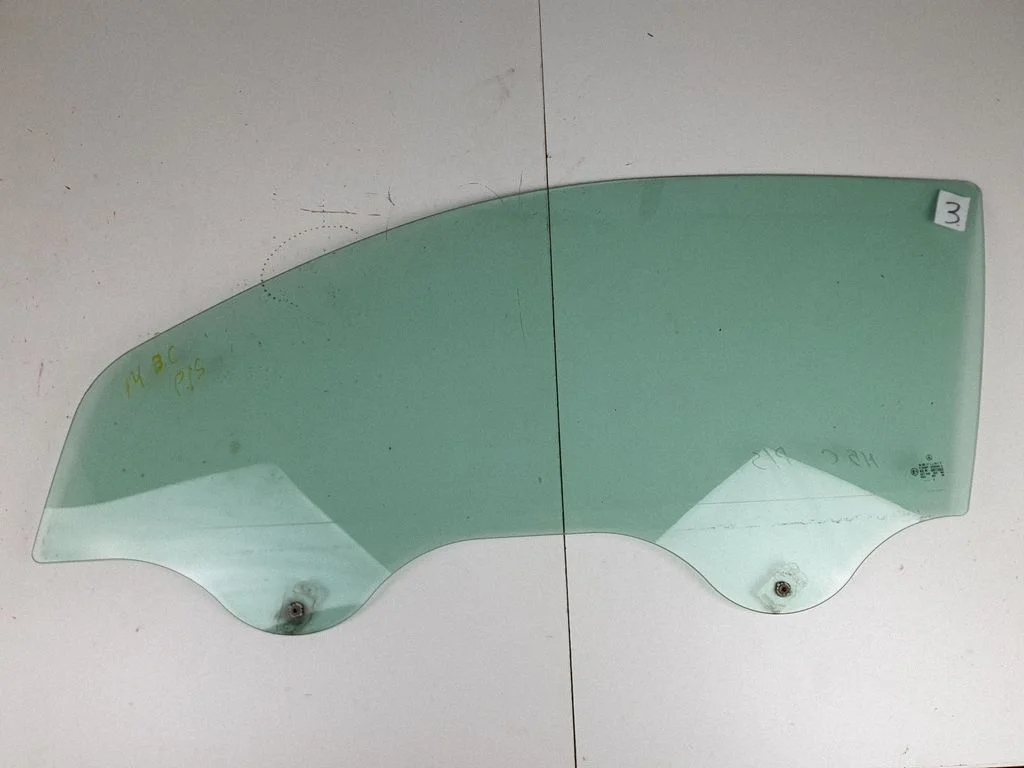 Front door window/glass (coupe) – Mercedes-Benz C-Class W203 (2000-2007)