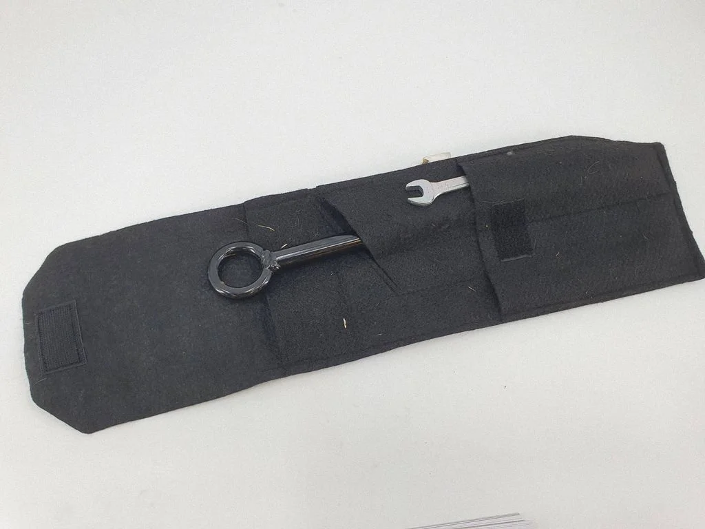 Towing hook eye