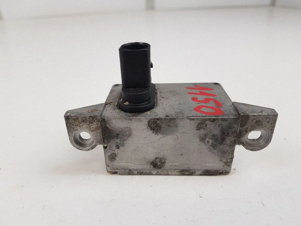 ESP (stabilitātes sistēmas) sensors (paātrinājuma sensors)