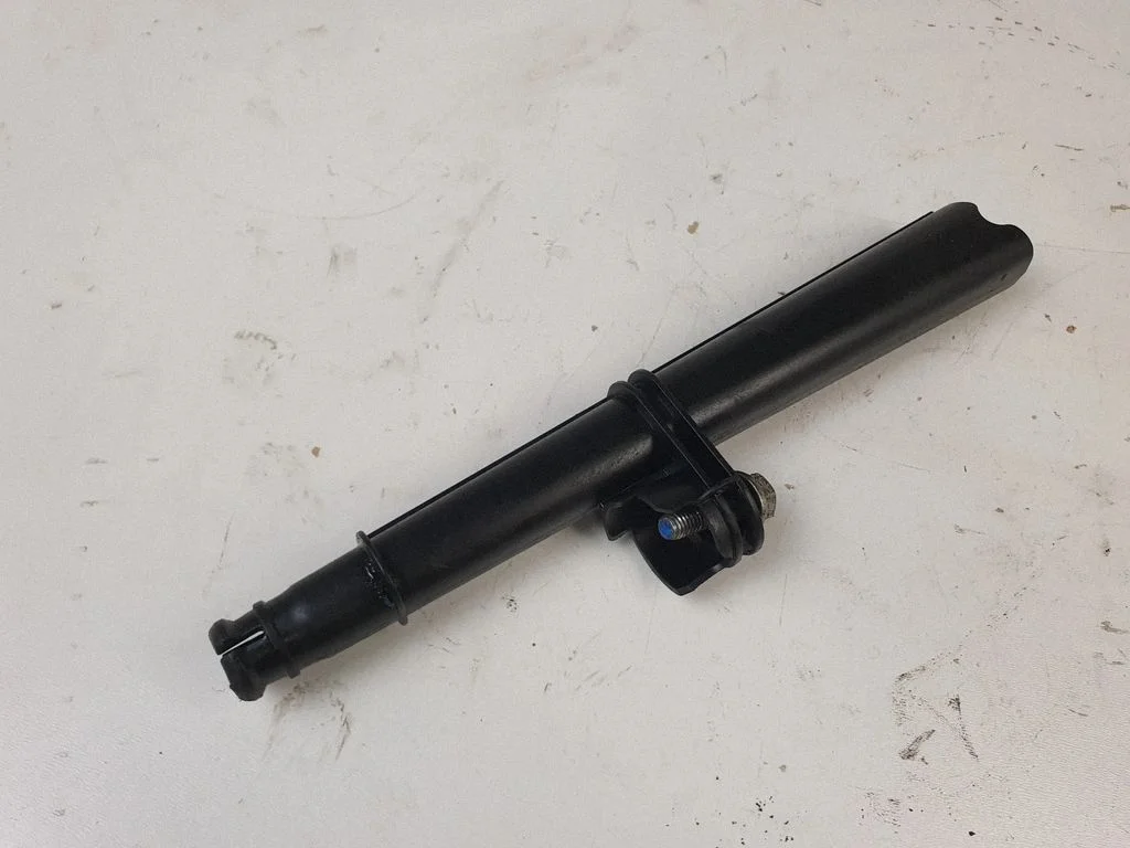 Oil sump strainer pipe