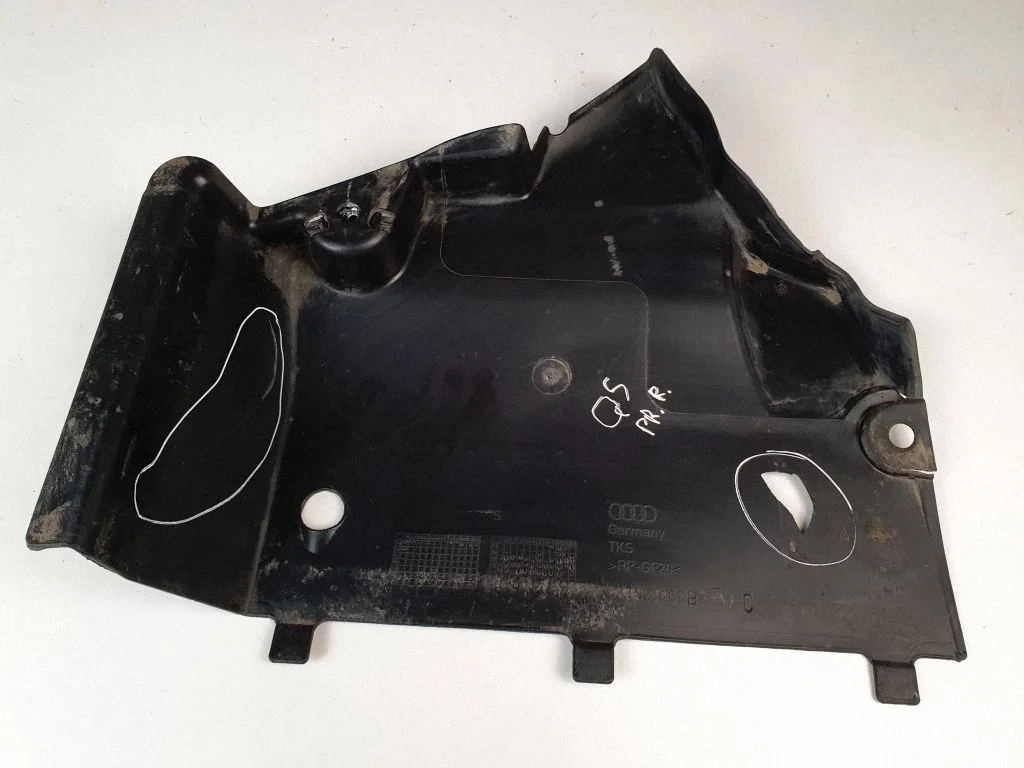Osłona podwozia przednia 8R0825201 – Audi Q5 SQ5 8R (2008-2017)