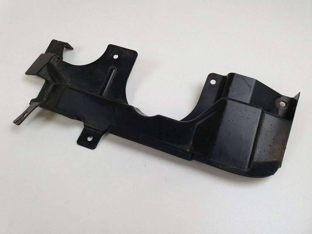 Front underbody cover/under tray 7160238