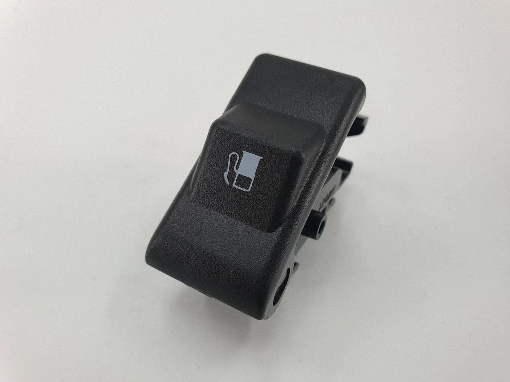 Fuel cap release pull handle – Mazda 3 III (2014-2018)