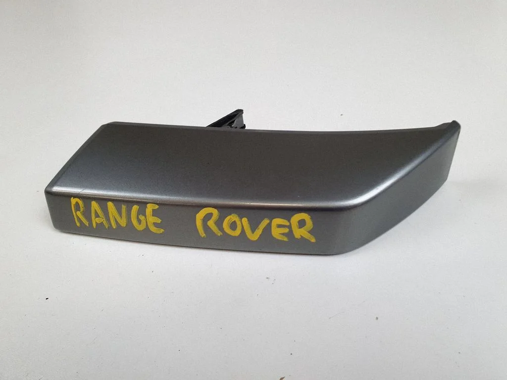 Radio/GPS head unit trim FAE500132