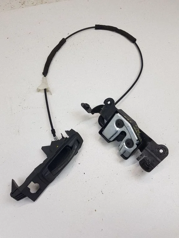 Istme seljatoe lukk – Volvo S60 (2001-2004)