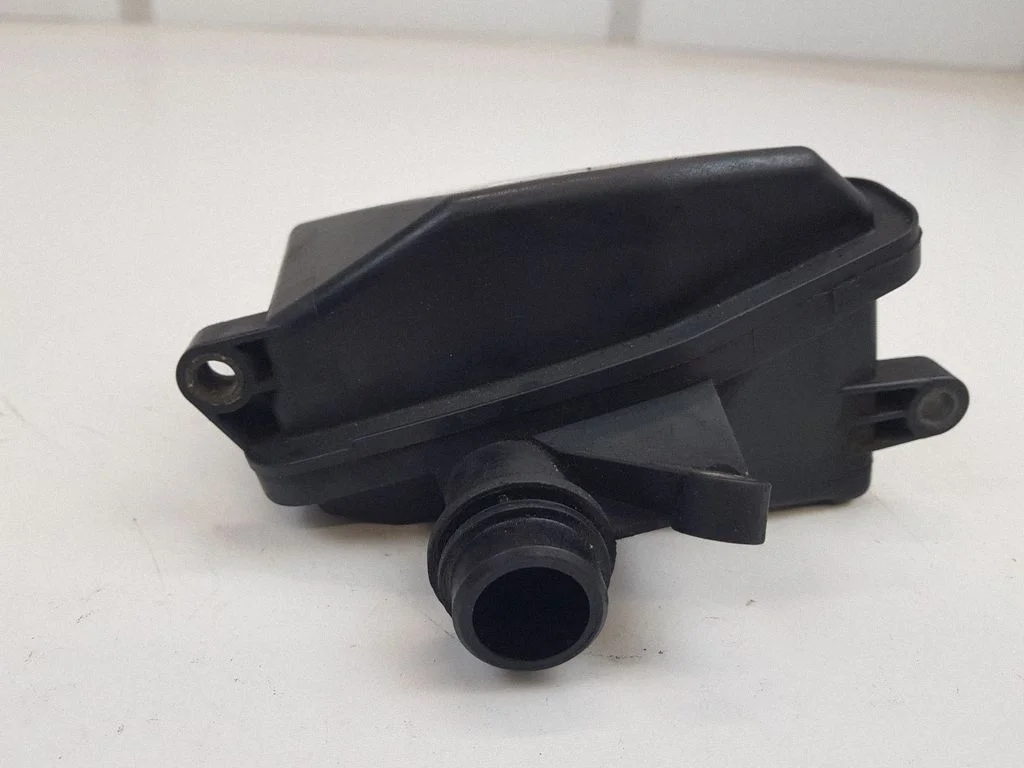Sisselaske resonaator – Mercedes-Benz E-klass C207 W207 (2009-2017)