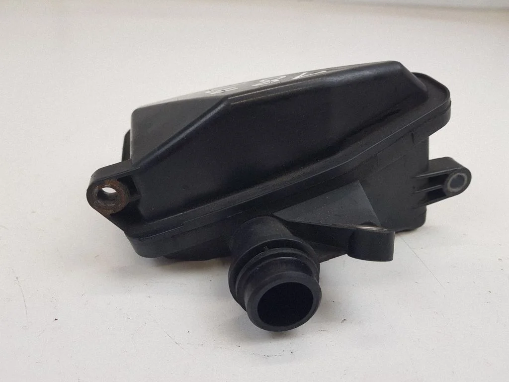 Sisselaske resonaator – Mercedes-Benz E-klass C207 W207 (2009-2017)