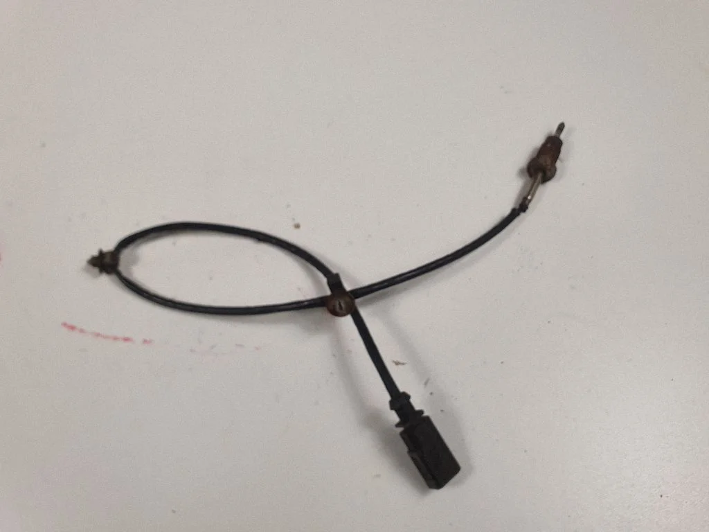 Exhaust gas temperature sensor 03L906088BE