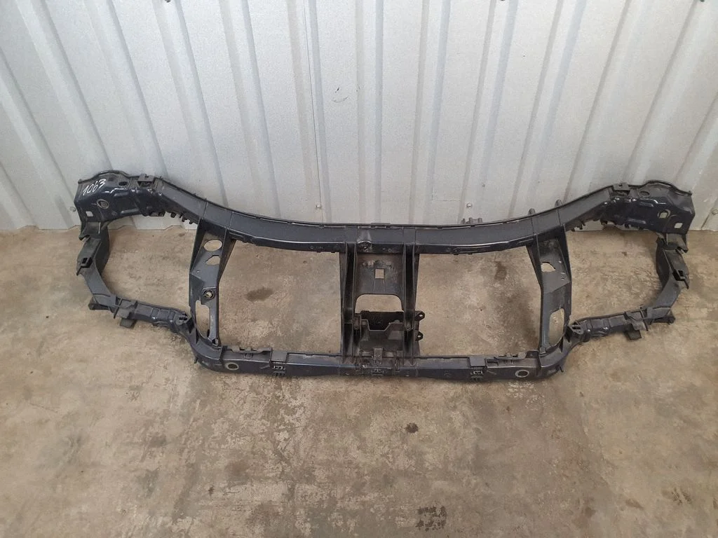 Top upper radiator support slam panel AM218B041AD