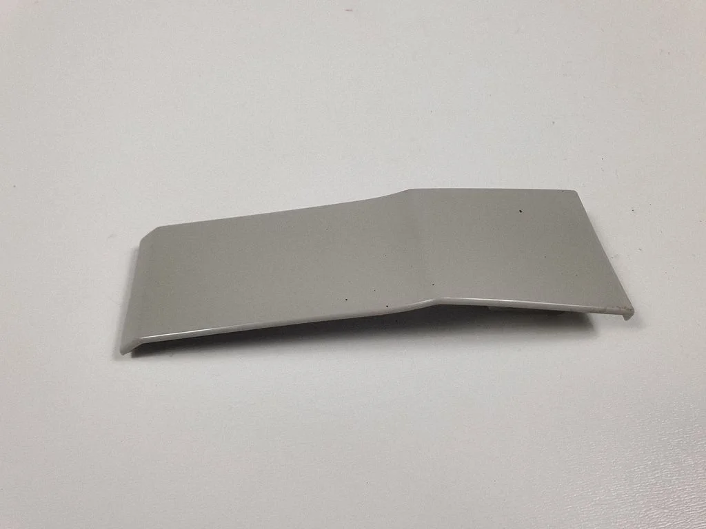 Fender trim (molding) 2GA854776