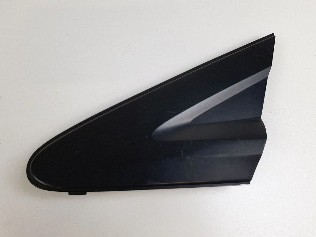 Fender trim (molding) 208591