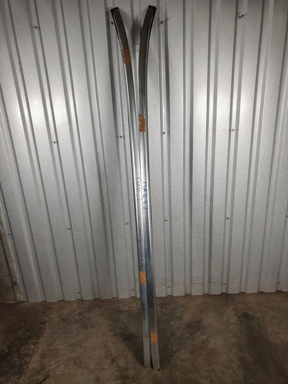 Roof bar rail