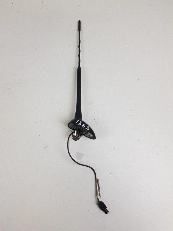 Aerial GPS antenna – Opel Insignia A (2008-2017)