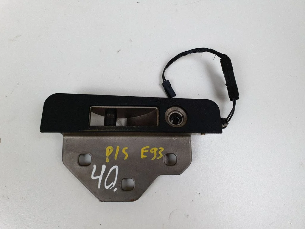 Katuse lukk – BMW 3-seeria E92 E93 (2005-2014)