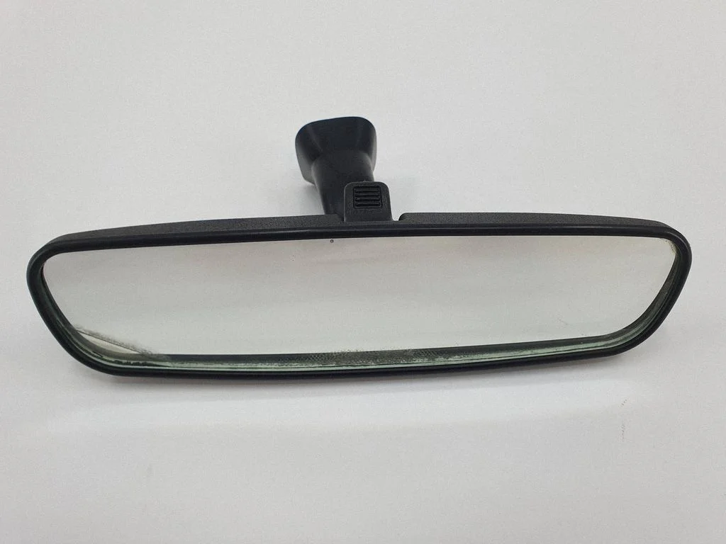 Rear view mirror (interior)