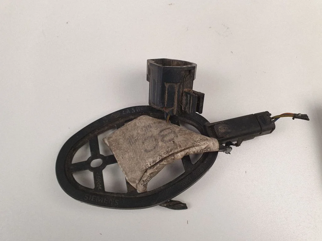 Tire pressure sensor 4H231A166AA
