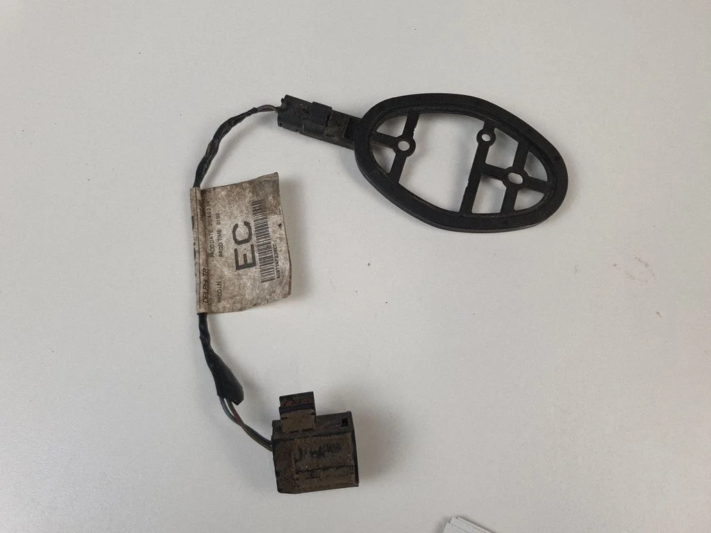 Tire pressure sensor AG9T14F238EC