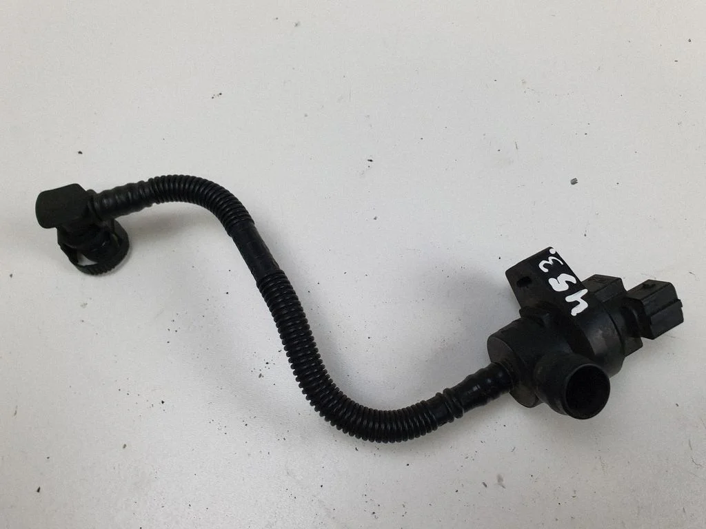 Fuel tank valve – BMW 1 Series E81 E87 (2004-2011)
