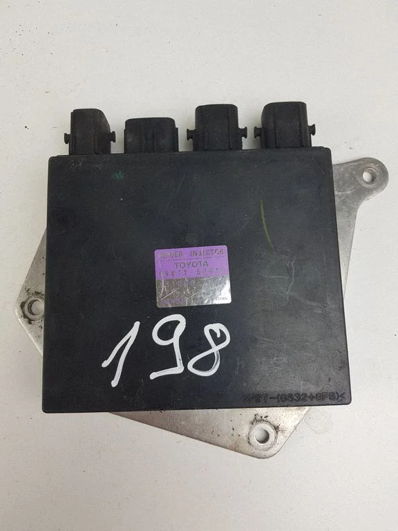 Kütusepihustite juhtplokk – Lexus GS 300 350 430 450H (2005-2012)