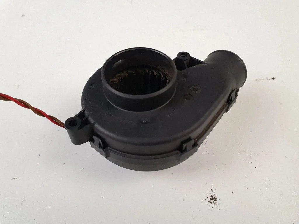 Engine control unit/module fan – Mercedes-Benz Vito Viano W639 (2003-2014)