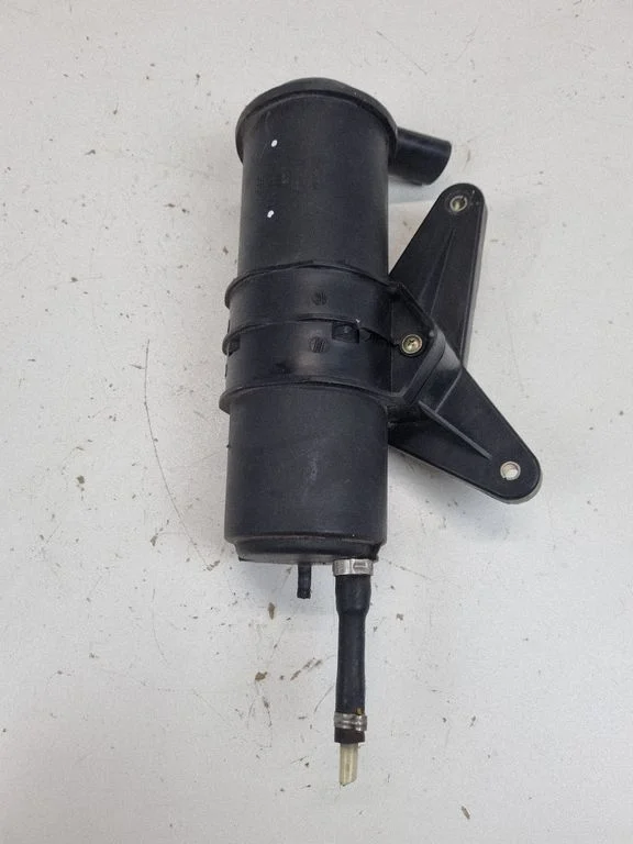 Active carbon filter fuel vapour canister 171201813