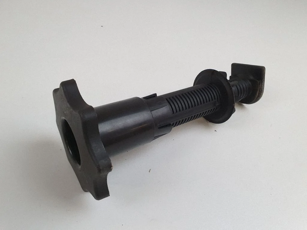 Spare wheel bolt 8E0804899