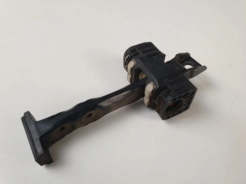 Rear door sensor – BMW 1 Series E81 E87 (2004-2011)