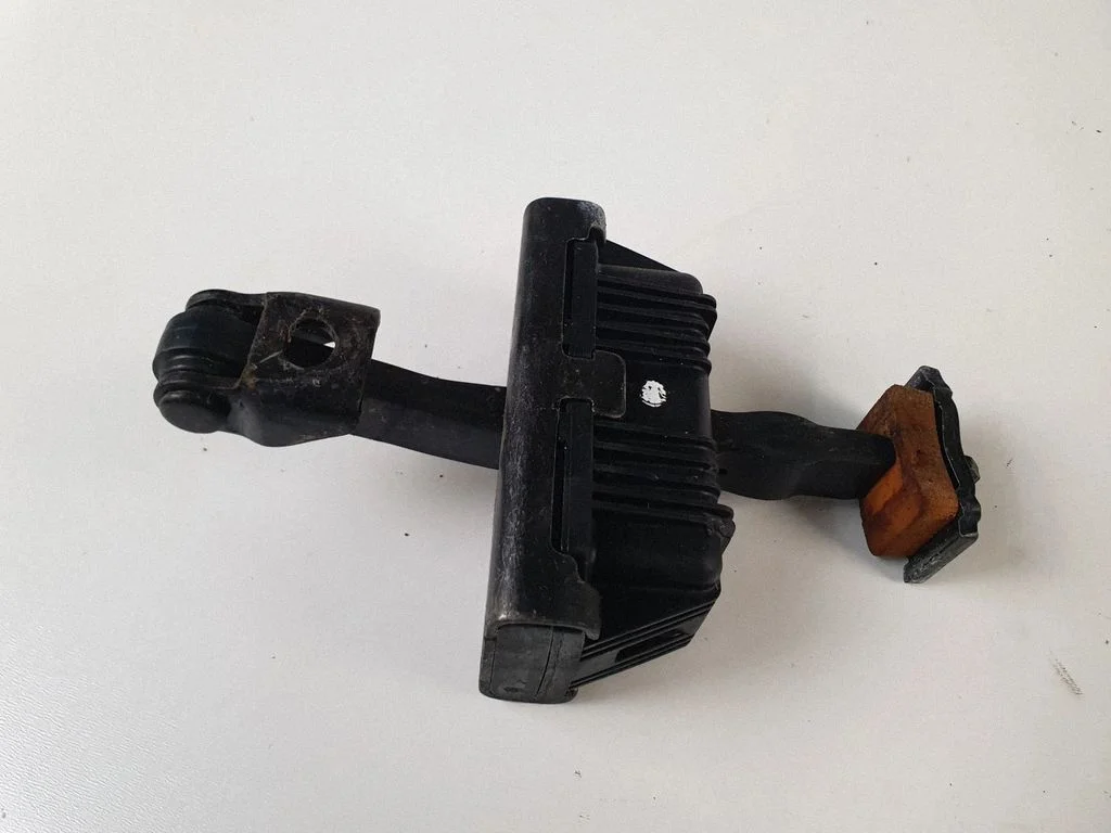 Front door sensor coupe – front right