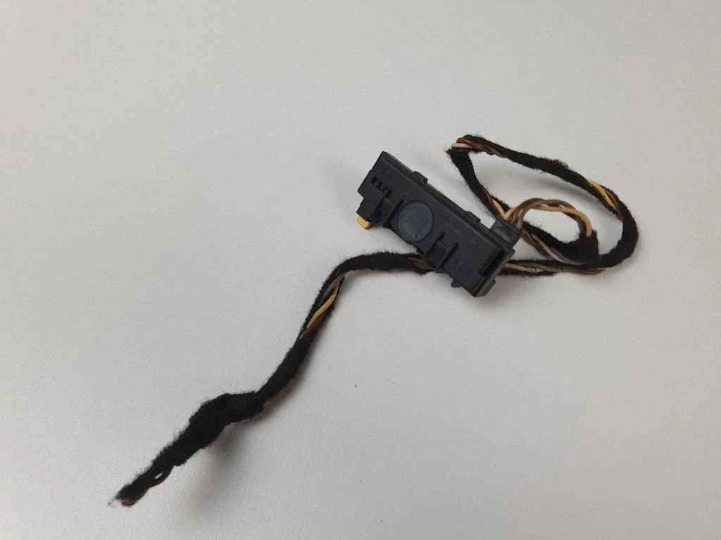 Outside/exterior temperature sensor – Mercedes-Benz E-Class W212 (2009-2016)