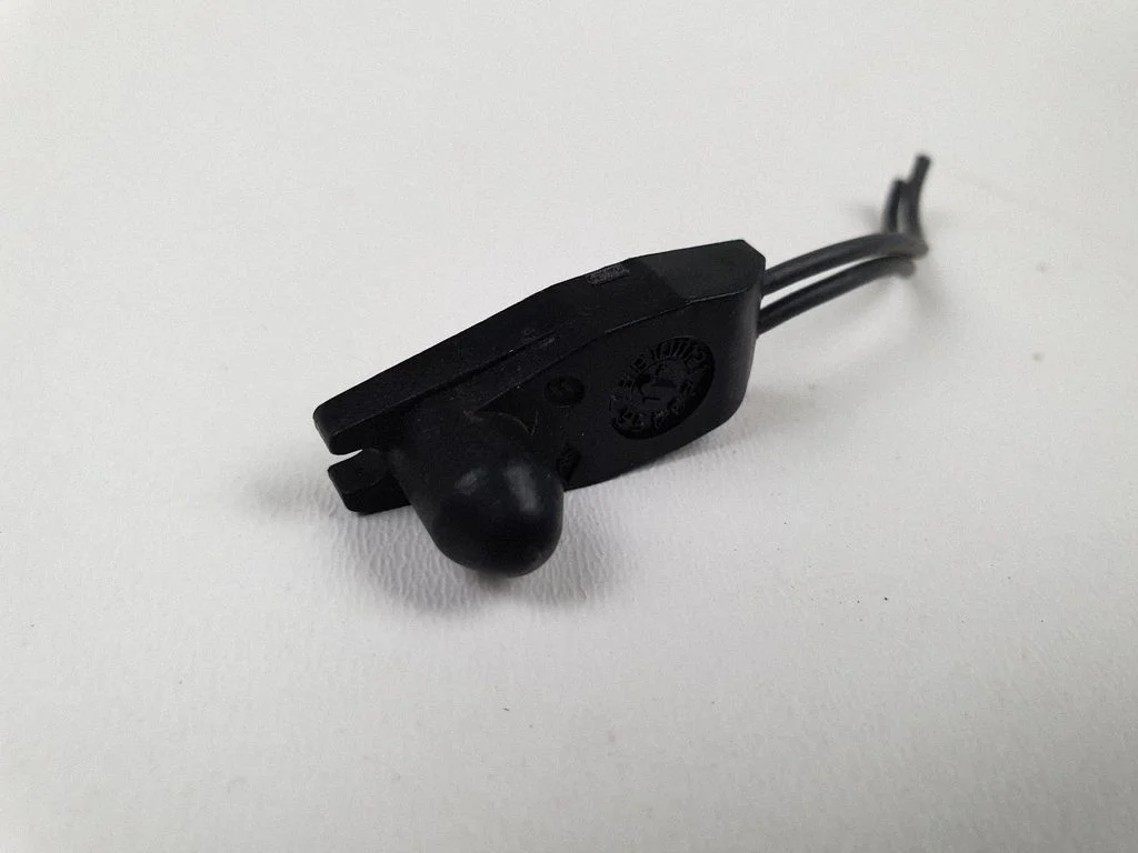 Outside/exterior temperature sensor – Peugeot 3008 II (2016-2023)