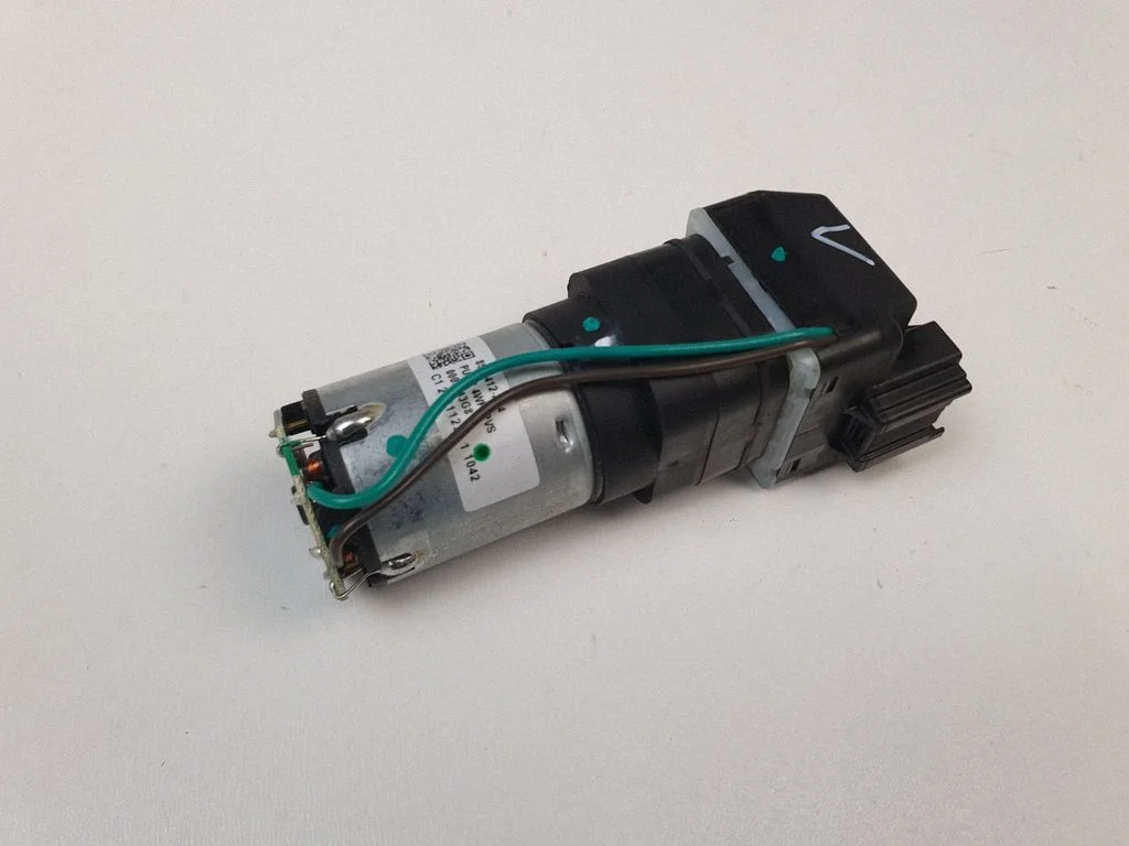 Seat adjustment motor 8583412
