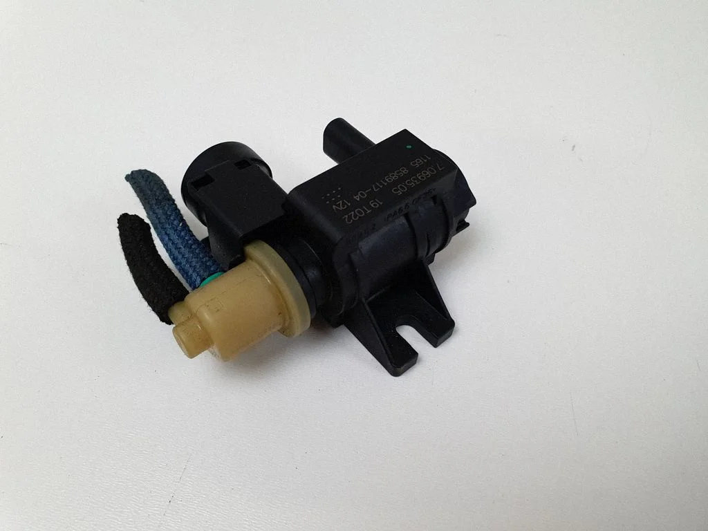 Valve vacuum 8589117 – BMW 5 Series G30 G31 G38 (2016-)
