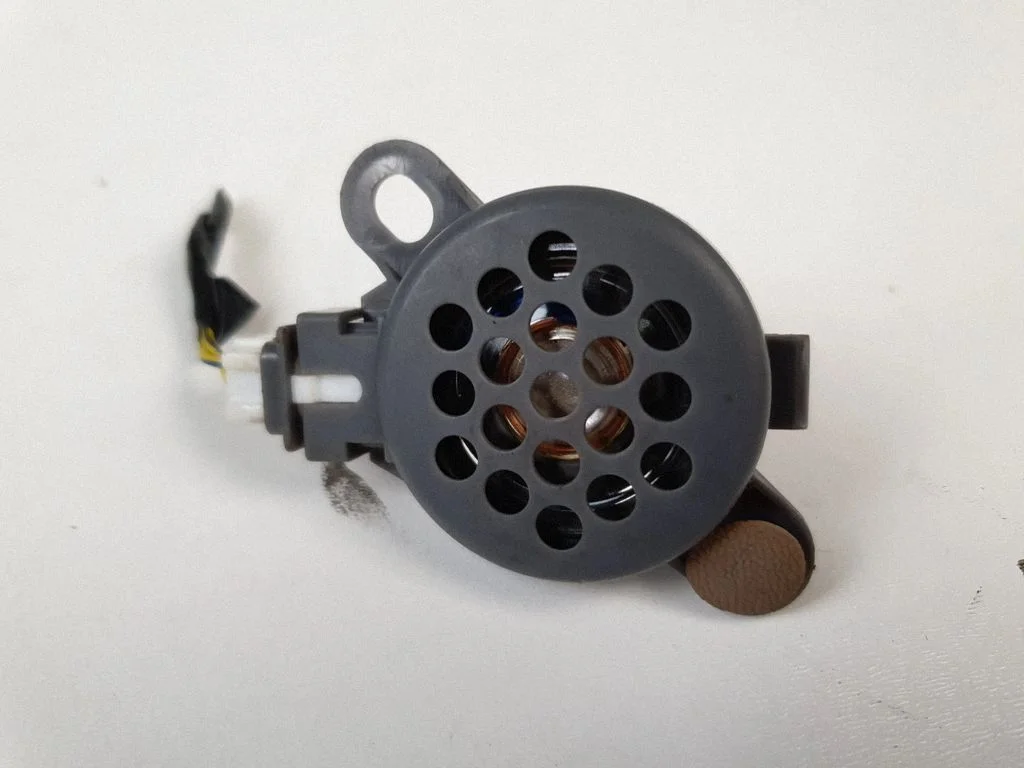 Parking PDC sensor speaker – Nissan Qashqai+2 (2008-2010)