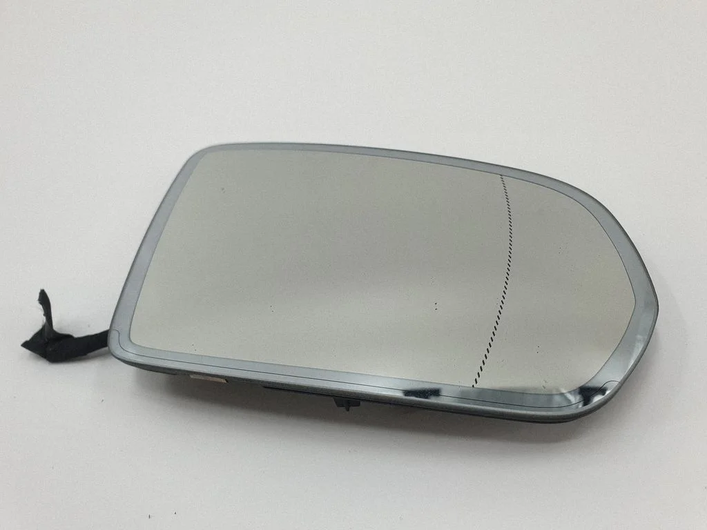 Välispeegli klaas – Mercedes-Benz C-klass W205 (2014-2021)
