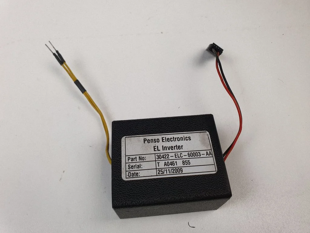 Voltage converter inverter – Mercedes-Benz Vito Viano W639 (2003-2014)