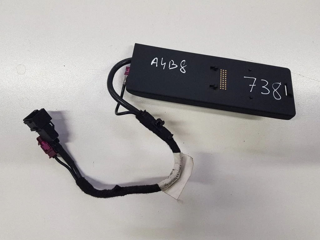 Telefona vadības bloks 8K0862401