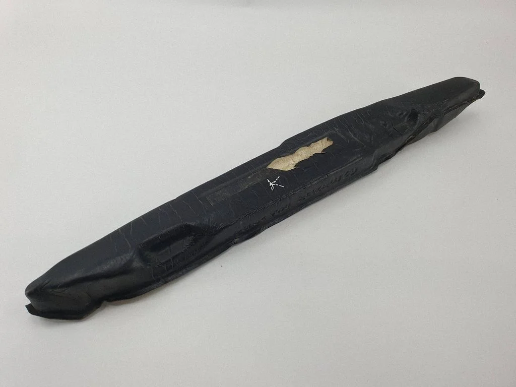 Fender end trim – left