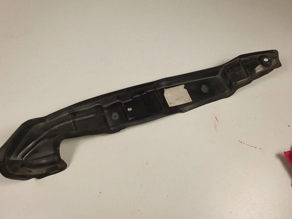 Fender end trim 4G0821112