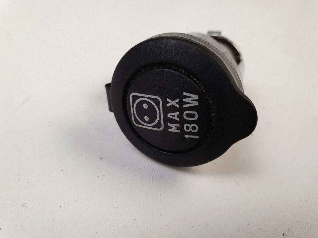 12 V Socket (front)