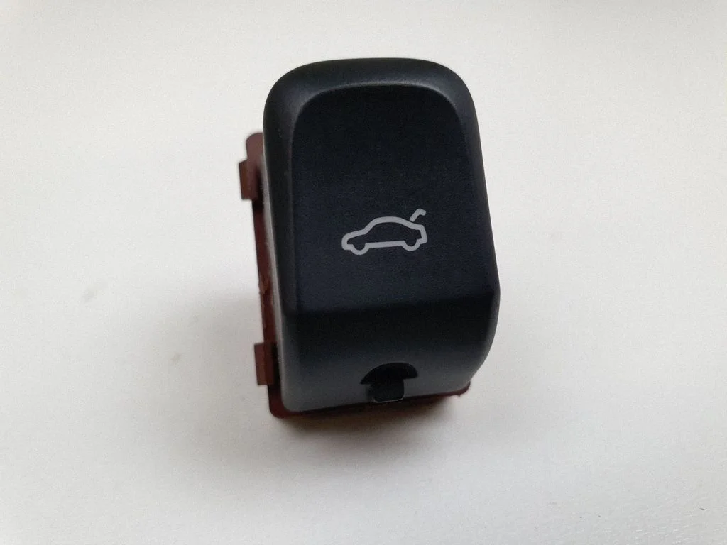 Tailgate opening switch 4H0959831A